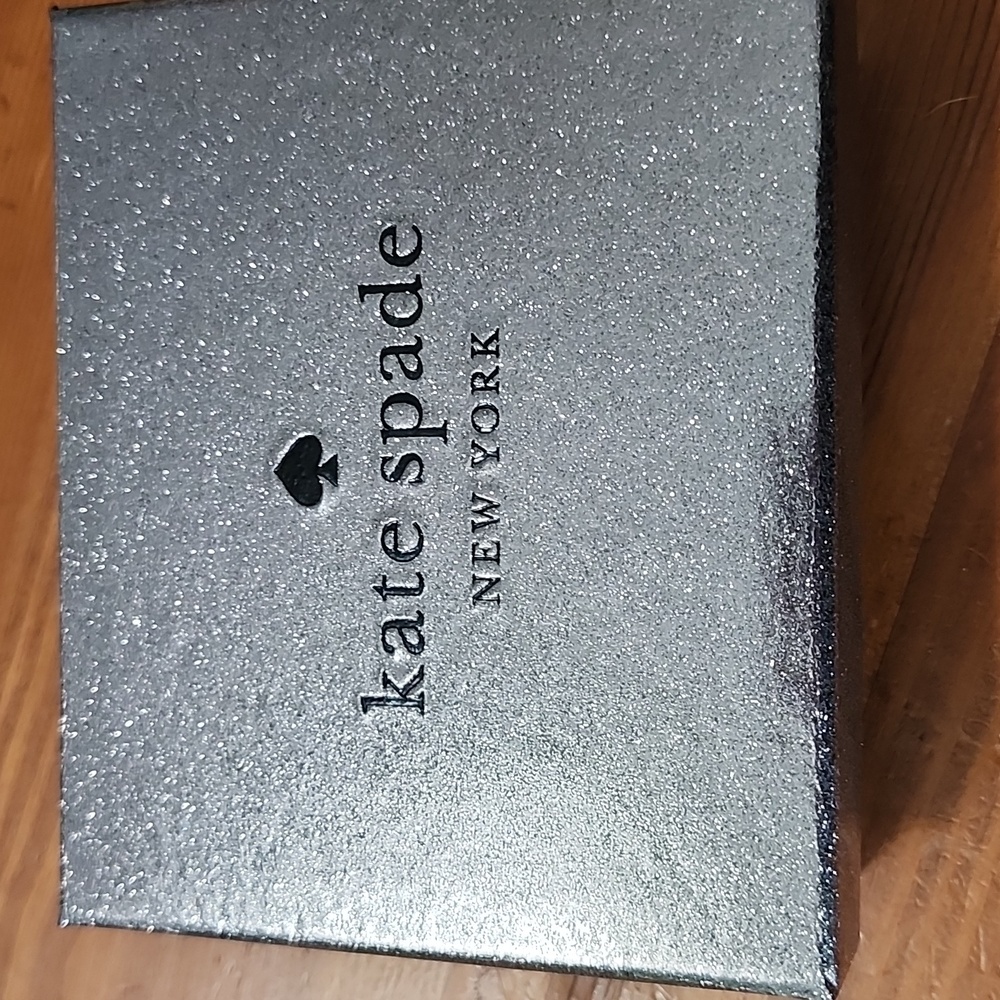 Kate Spade Glittery Green Seawater KENZIE Cardholder - Picture 6 of 7